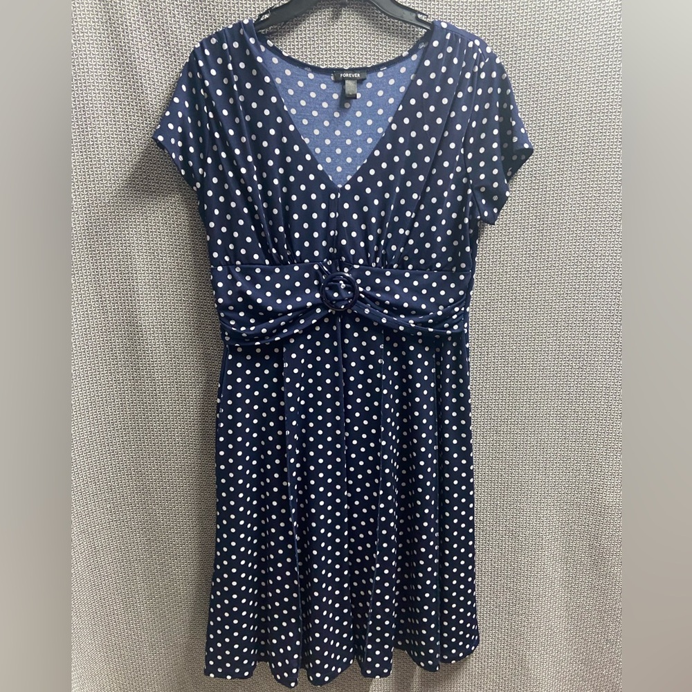 XL Polka Dot Stretchy Dress Vintage Looking